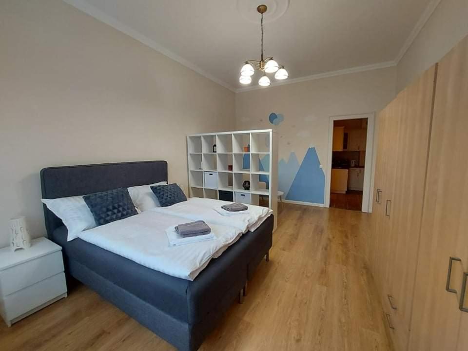 Alfoeldi Palace Apartman Debrecen Luaran gambar